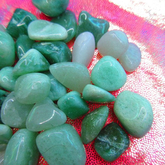 Green Aventurine Tumbled 3 Ounce Grid Set - Picture 5 of 5